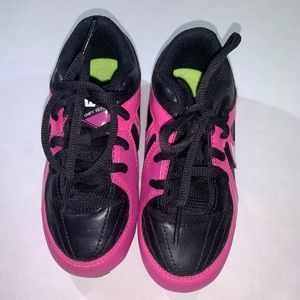 Girls Nike Softball Shoes
